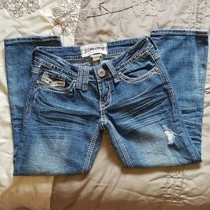 Hydraulic capris